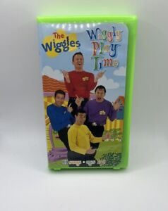 The Wiggles Wiggly Play Time VHS Tape 2001 Vintage Kids Show Green Clamshell