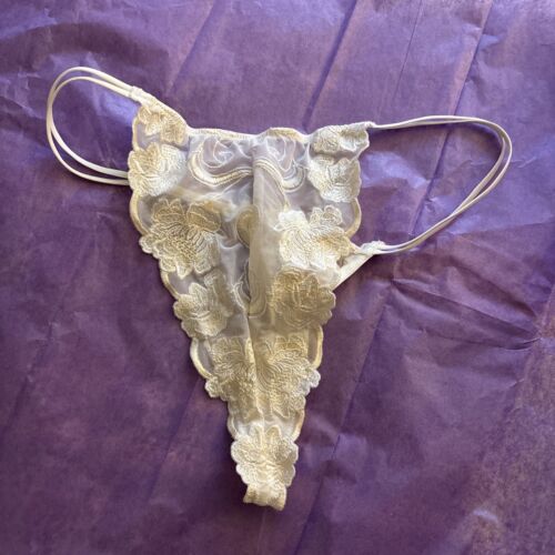 Victoria's Secrets G String Thong Panties NWOT Size Large. Vintage 90’s. Ivory