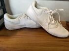 Nike Cheer Sideline 4 Womens Size 7 White Athletic Shoes Sneakers 943790-100 EUC