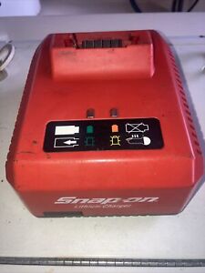 #aq677 Snap-On Tools CTC720 Charger 18V Battery Charger AS IS BROKEN