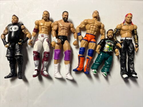 WWE LOOSE LOT OF 6 Action Figures