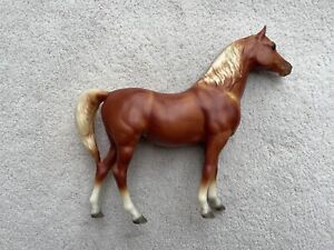 Retired Breyer Horse #840 Red Sorrel Chestnut Proud Arabian Mare PAM Dark!