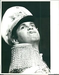 1982 Elton John Madison Square Garden Platinum Ticket Winner Musician 8X10 Photo