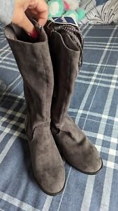 Size 5 Brown Boots For Women Brand New With Tags