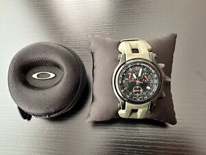 Oakley Holeshot Watch - Stealth Face W/10th Mtn Div Band ***Rare***