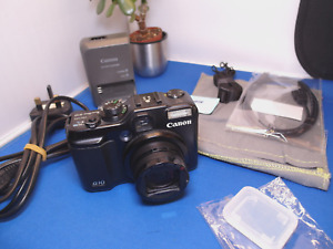 Canon PowerShot G10 14.7MP Digital Camera. f/2.8  CCD, 2x batts, USB cable, 16gb