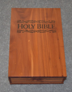 #544 BIBLE BOX KEEPSAKE JEWELRY WOOD CEDAR BOX 6.5