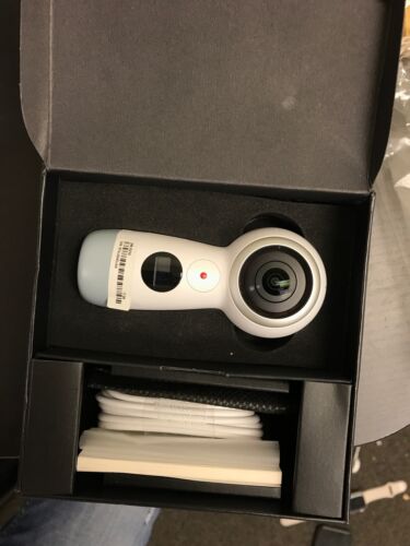 SAMSUNG Gear 360 2017 Edition Real 360 Degree 4K VR Camera - White